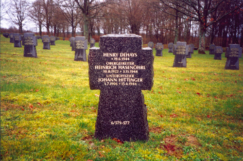 Johann Hittingers Grabstein am Soldatenfriedhof in Andilly (Frankreich)